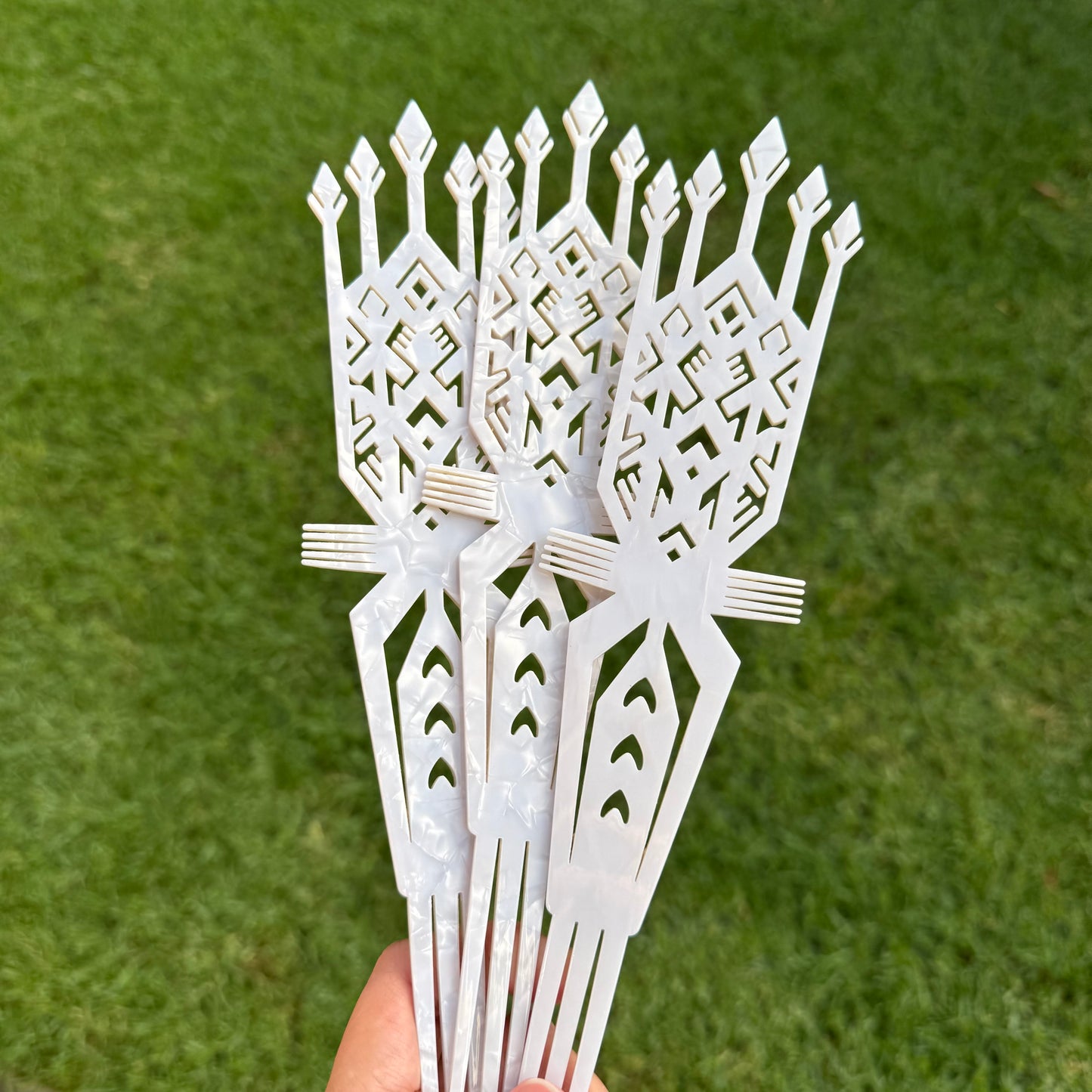 Selu Tuiga Acrylic Hair Accessories