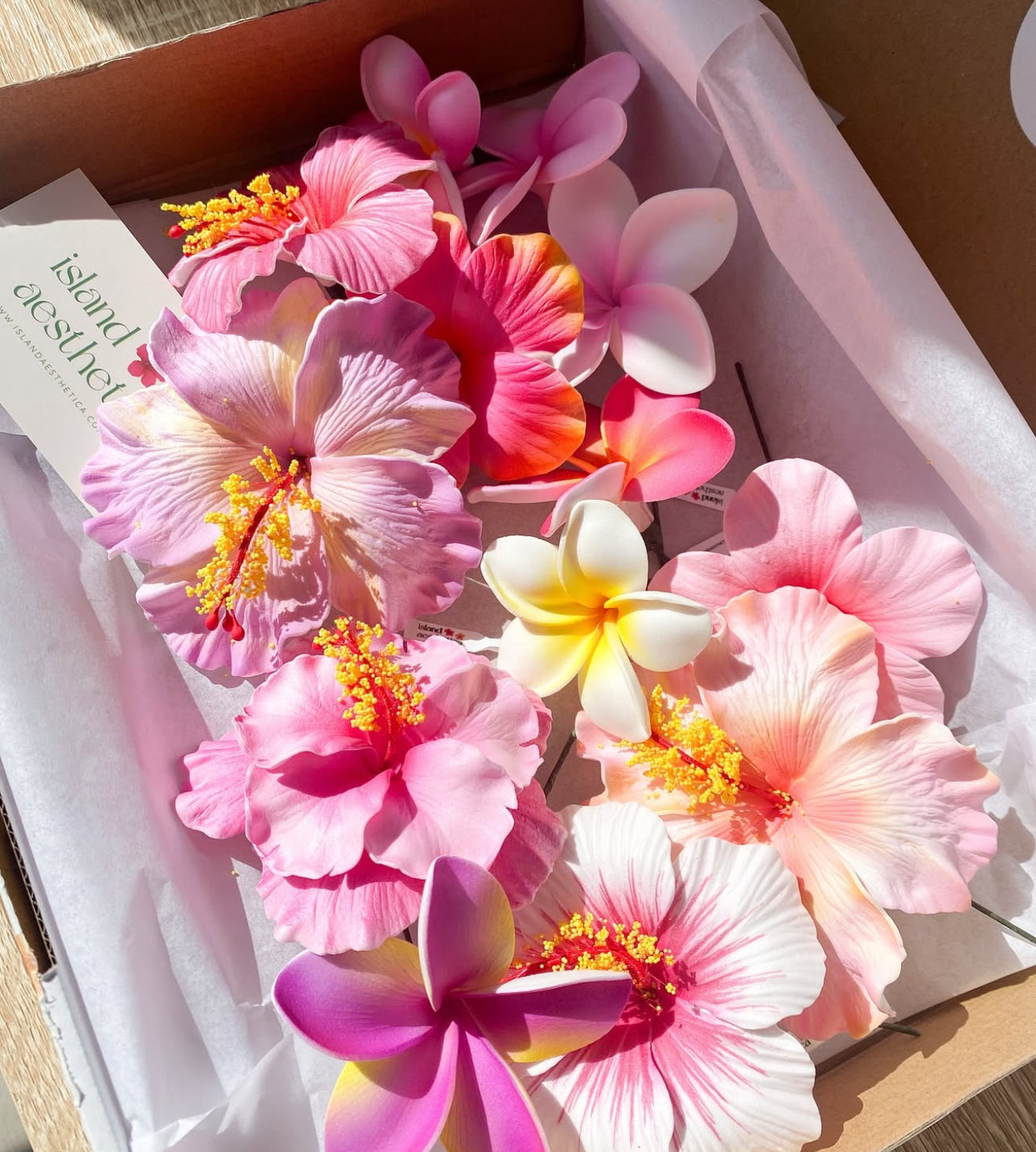 Laniakea Assorted Premium Sei Flowers Gift Box (13x)