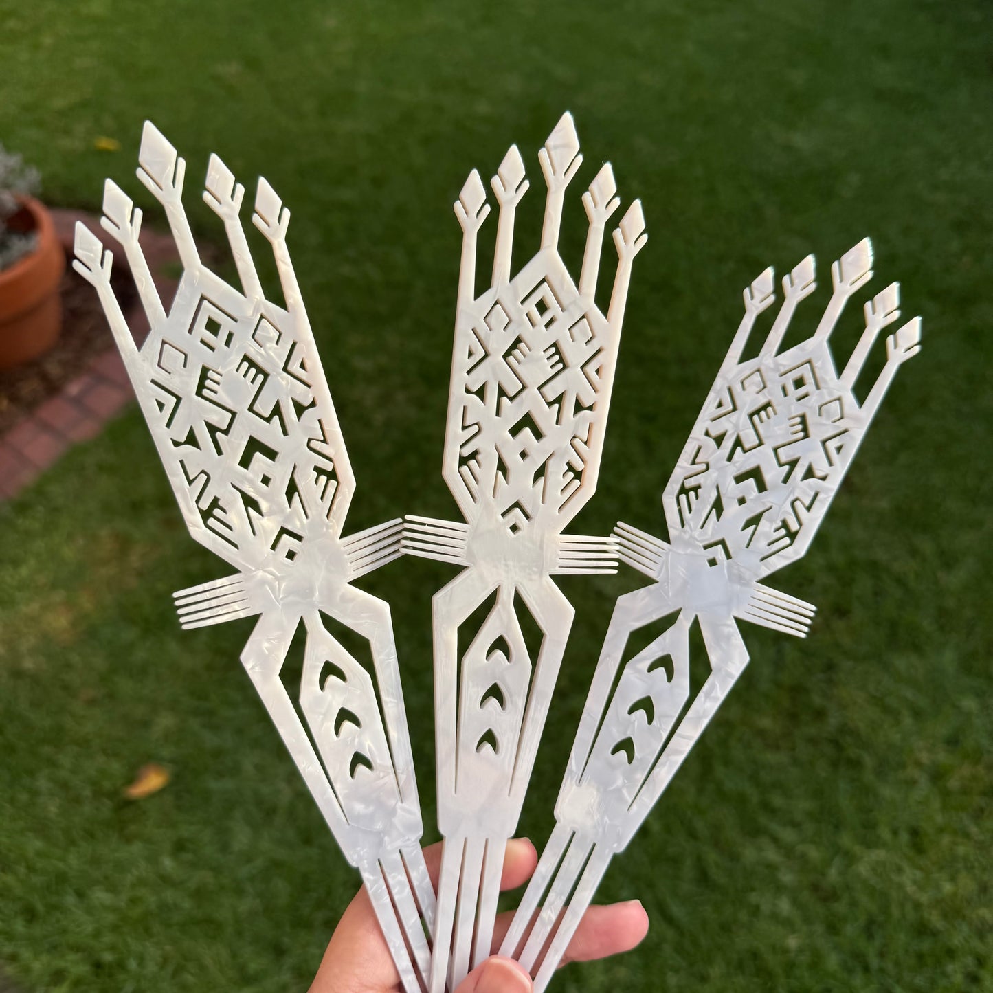 Selu Tuiga Acrylic Hair Accessories