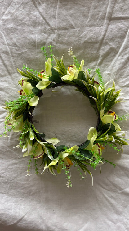 Pale Hawaiian Flower Crowns Lei Po’o