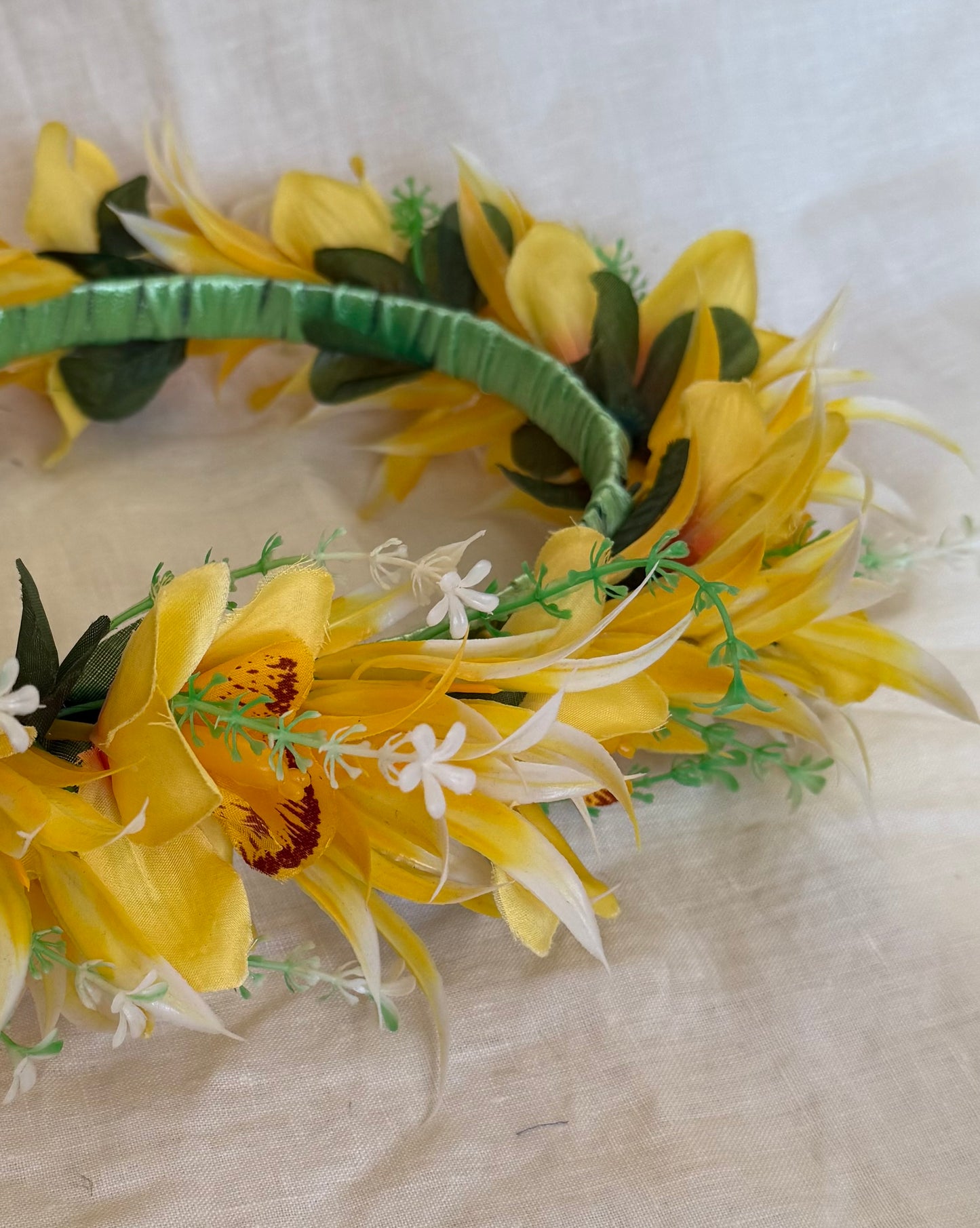 Pale Haku Lei Hawaiian Floral Crowns Lei Po’o