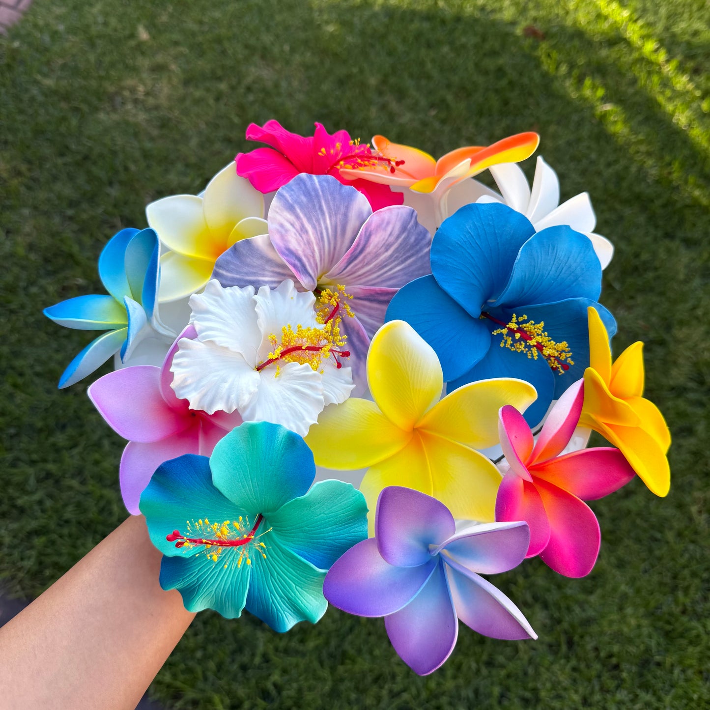 Kymani Assorted Flowers Gift Box (14x)