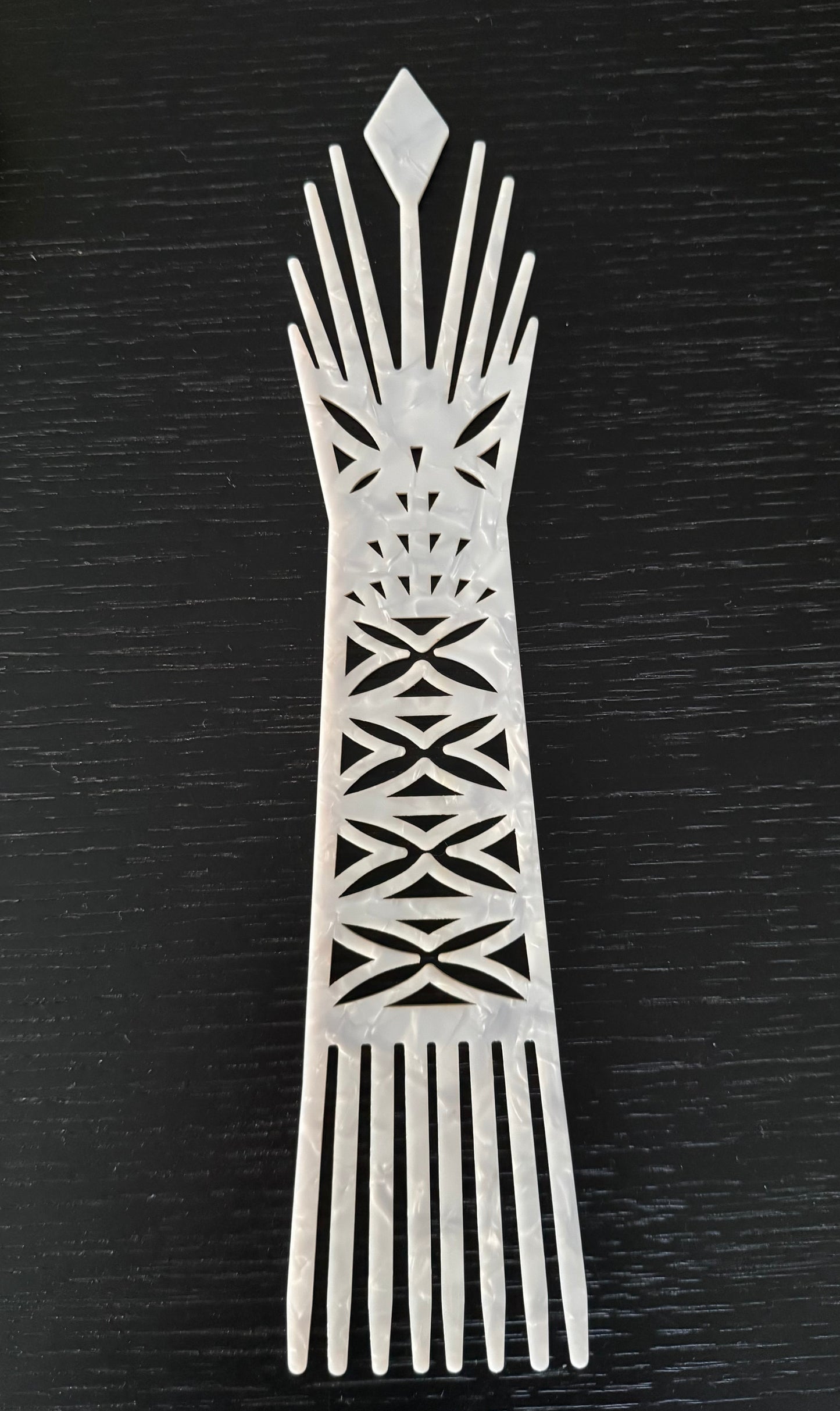 Selu Tuiga Acrylic Hair Accessories