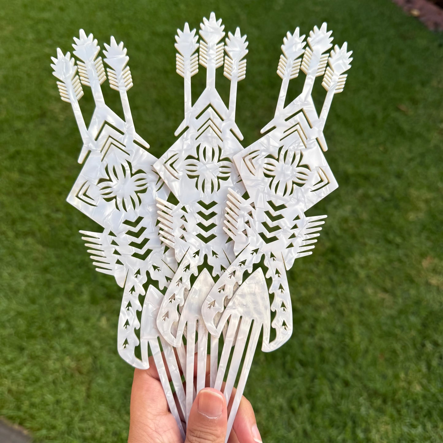 Selu Tuiga Acrylic Hair Accessories