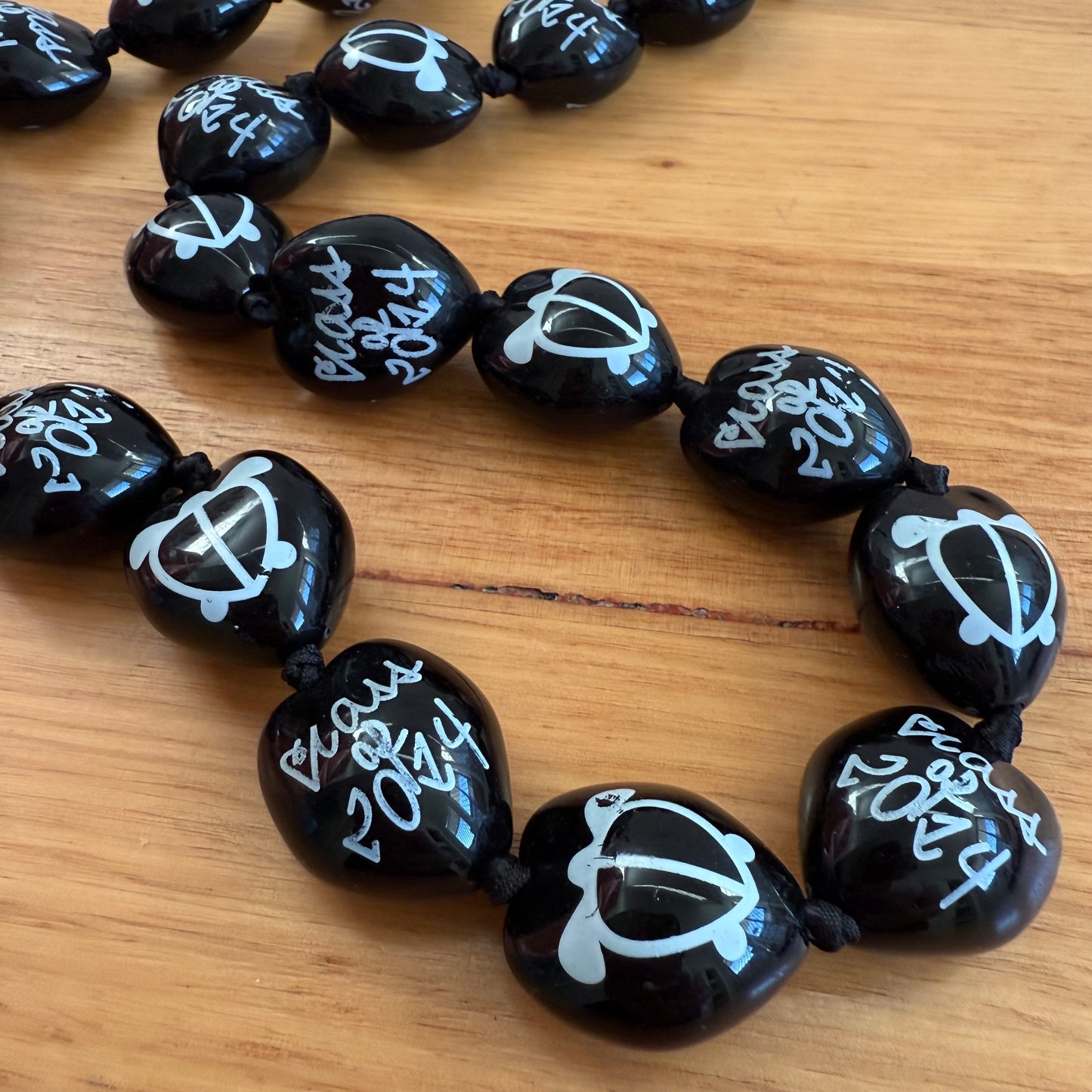 Ula Pua Kukui Nut Acrylic Necklace