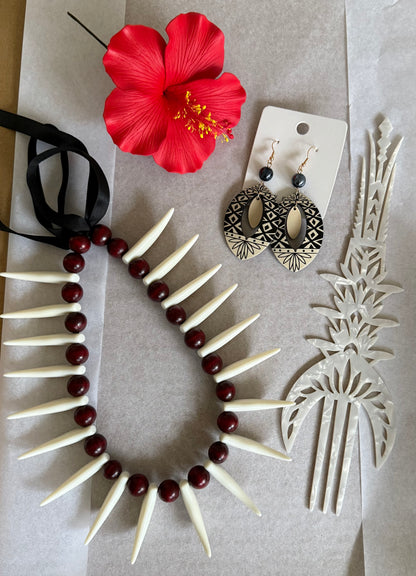 Mana Assorted Accessories Bundle (4x)