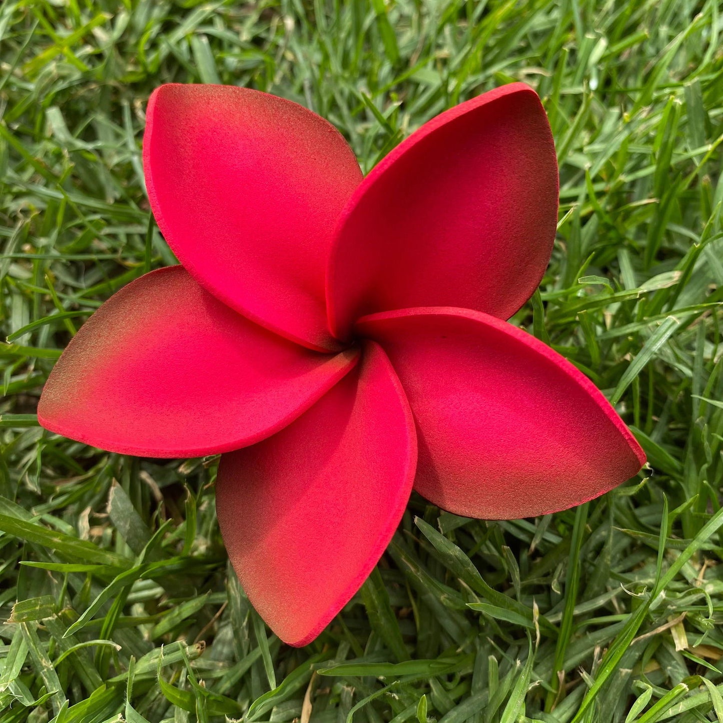 Amaia Large Frangipani Sei Faux Hair Flowers Pacific Islander Womens Accessories 9cm Tekiteki - Island Aesthetica