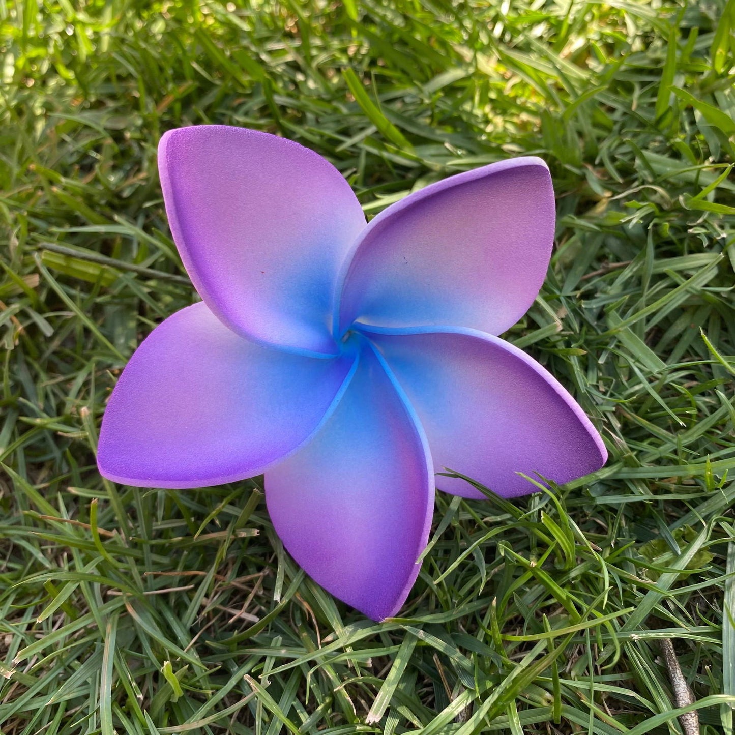 Amaia Large Frangipani Sei Faux Hair Flowers Pacific Islander Womens Accessories 9cm Tekiteki - Island Aesthetica