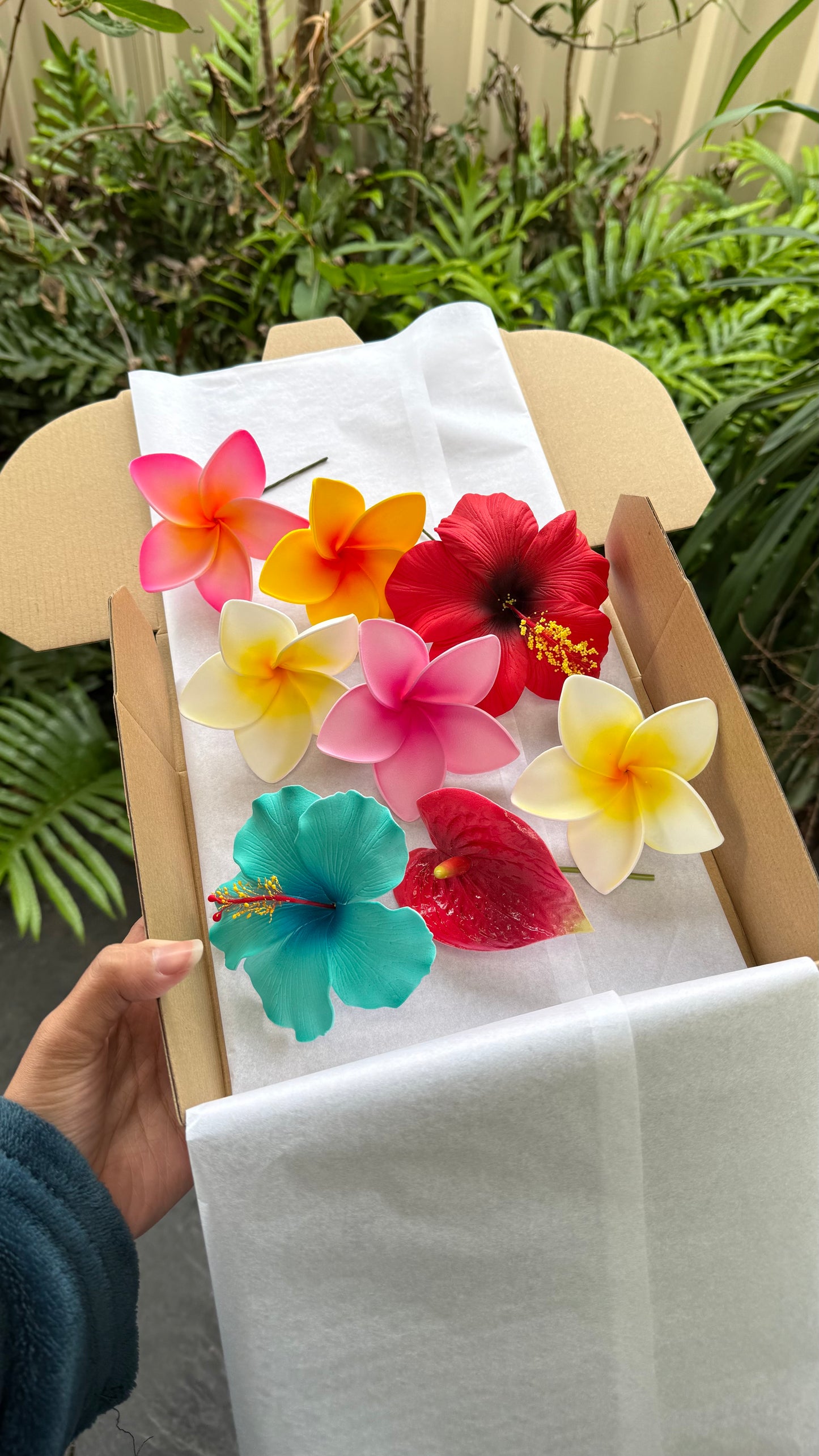 Soleil Assorted Flowers Gift Box (8x)