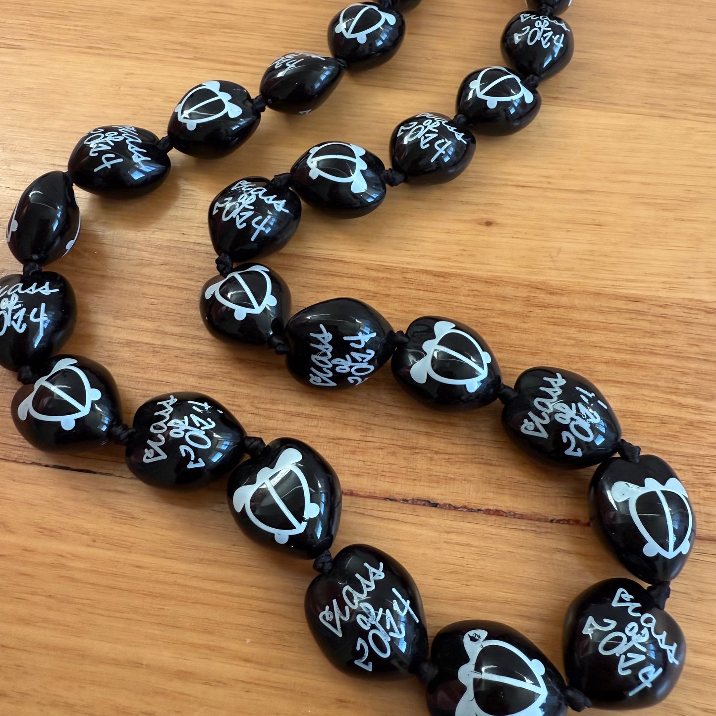 Ula Pua Kukui Nut Acrylic Necklace