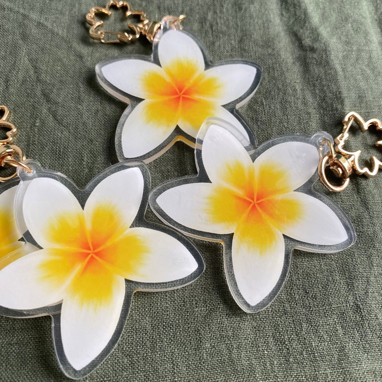 Frangipani Acrylic Keychain Bag Charm - Island Aesthetica