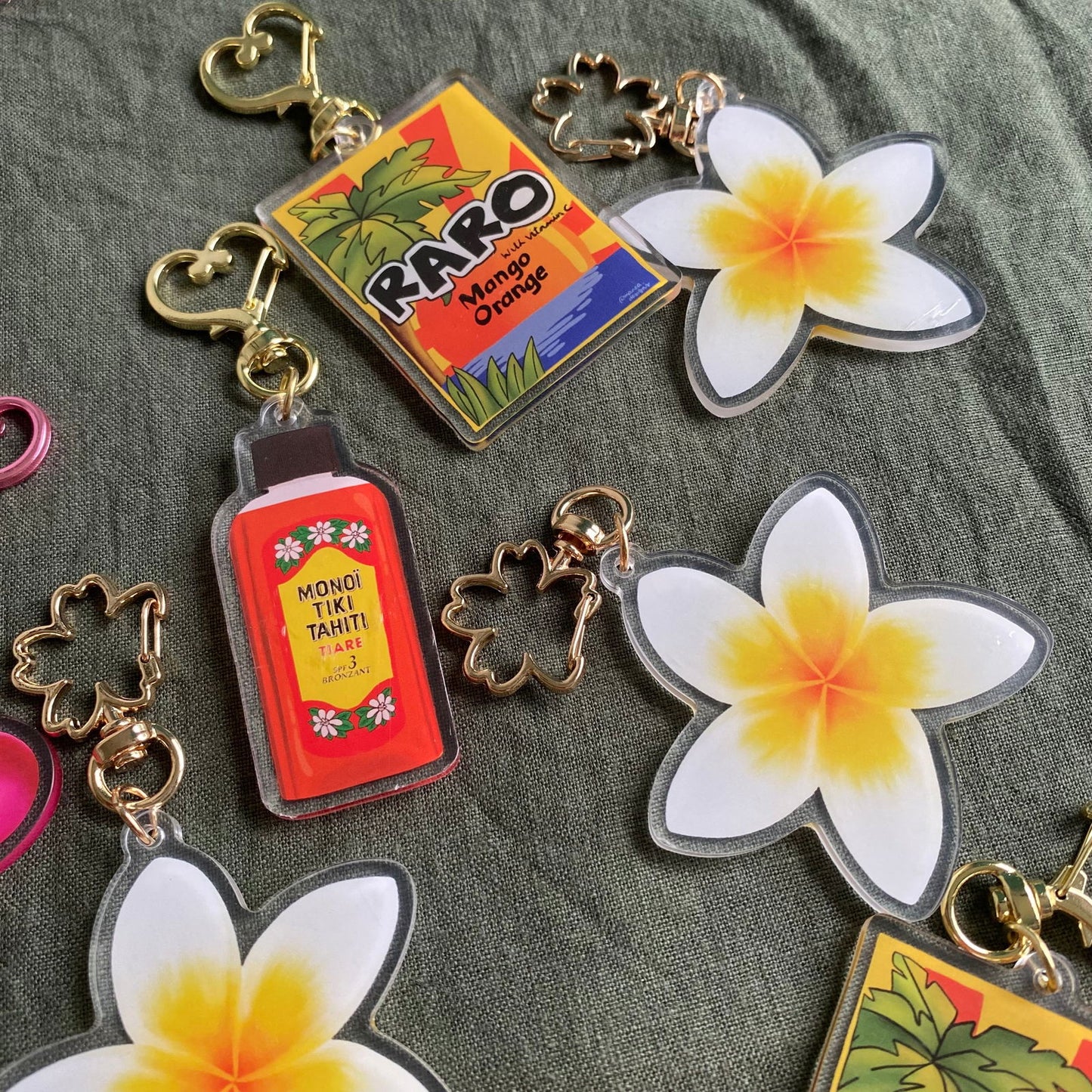 Frangipani Acrylic Keychain Bag Charm - Island Aesthetica