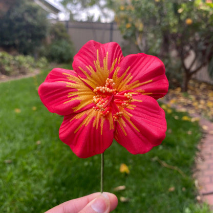 Medium Hibiscus Sei Polynesian Flowers 8cm Pollen - Island Aesthetica