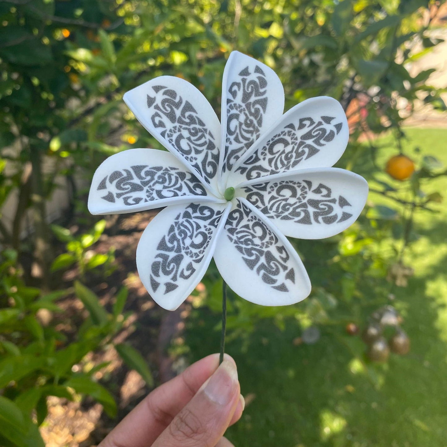 Tattoo Tiare Sei Flowers with Pattern 8cm Medium - Island Aesthetica