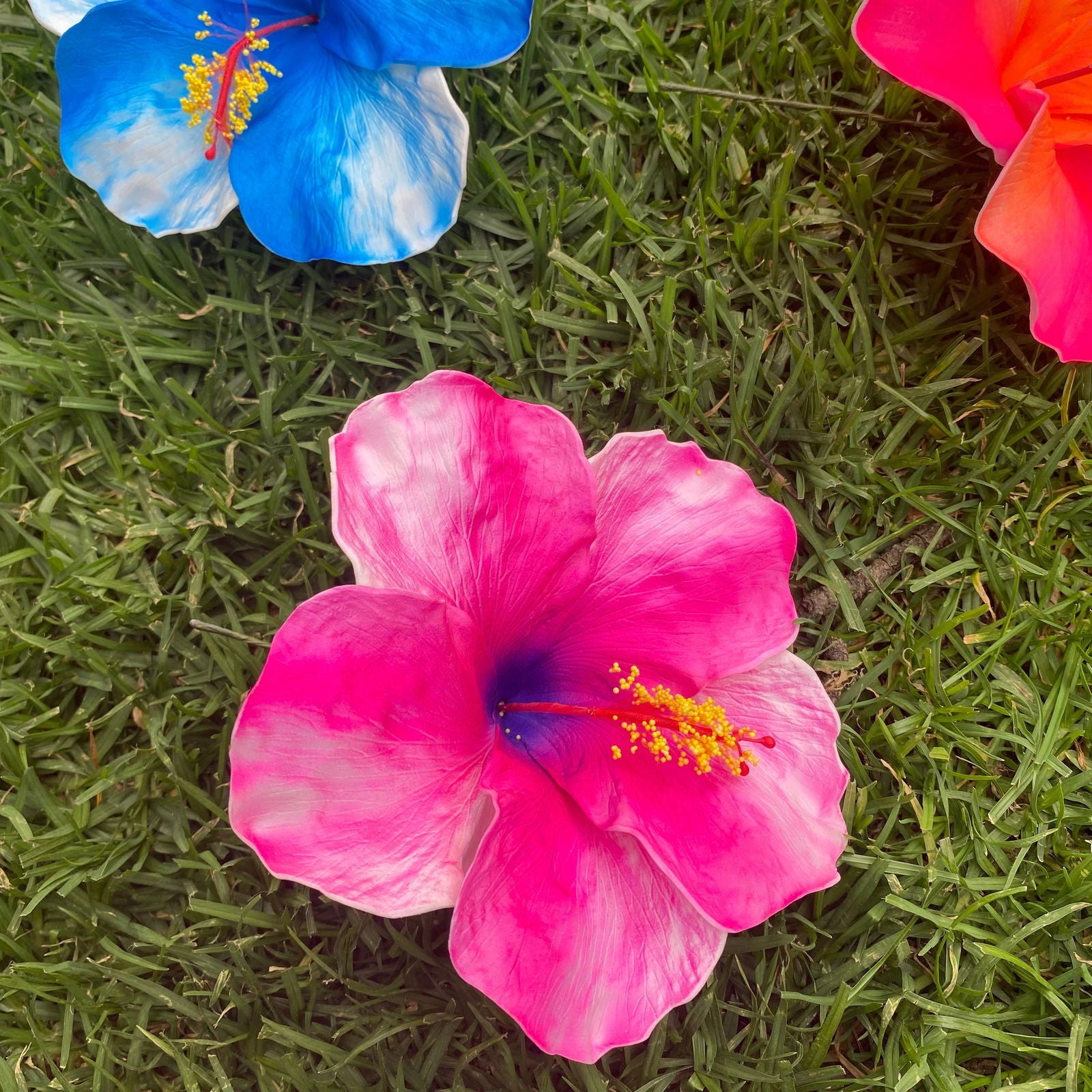 XXL Hand-painted Hibiscus Polynesian Sei Artificial Foam Hair Flowers 13cm - Island Aesthetica